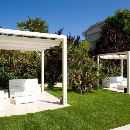 Hotel Beaurivage Cattolica Exterior photo