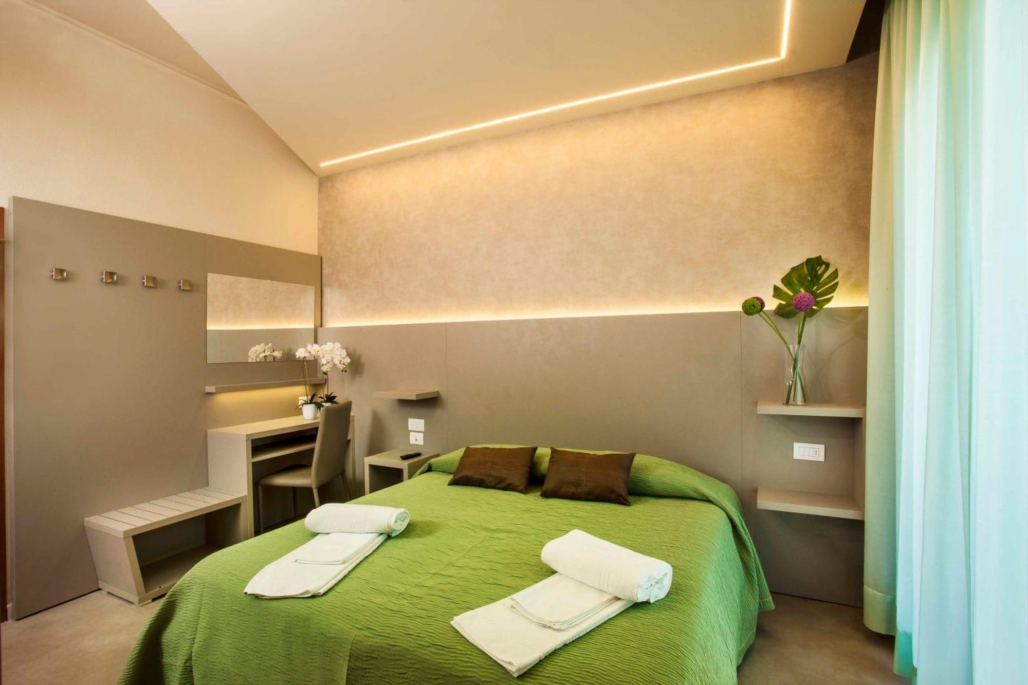 Hotel Beaurivage Cattolica Exterior photo