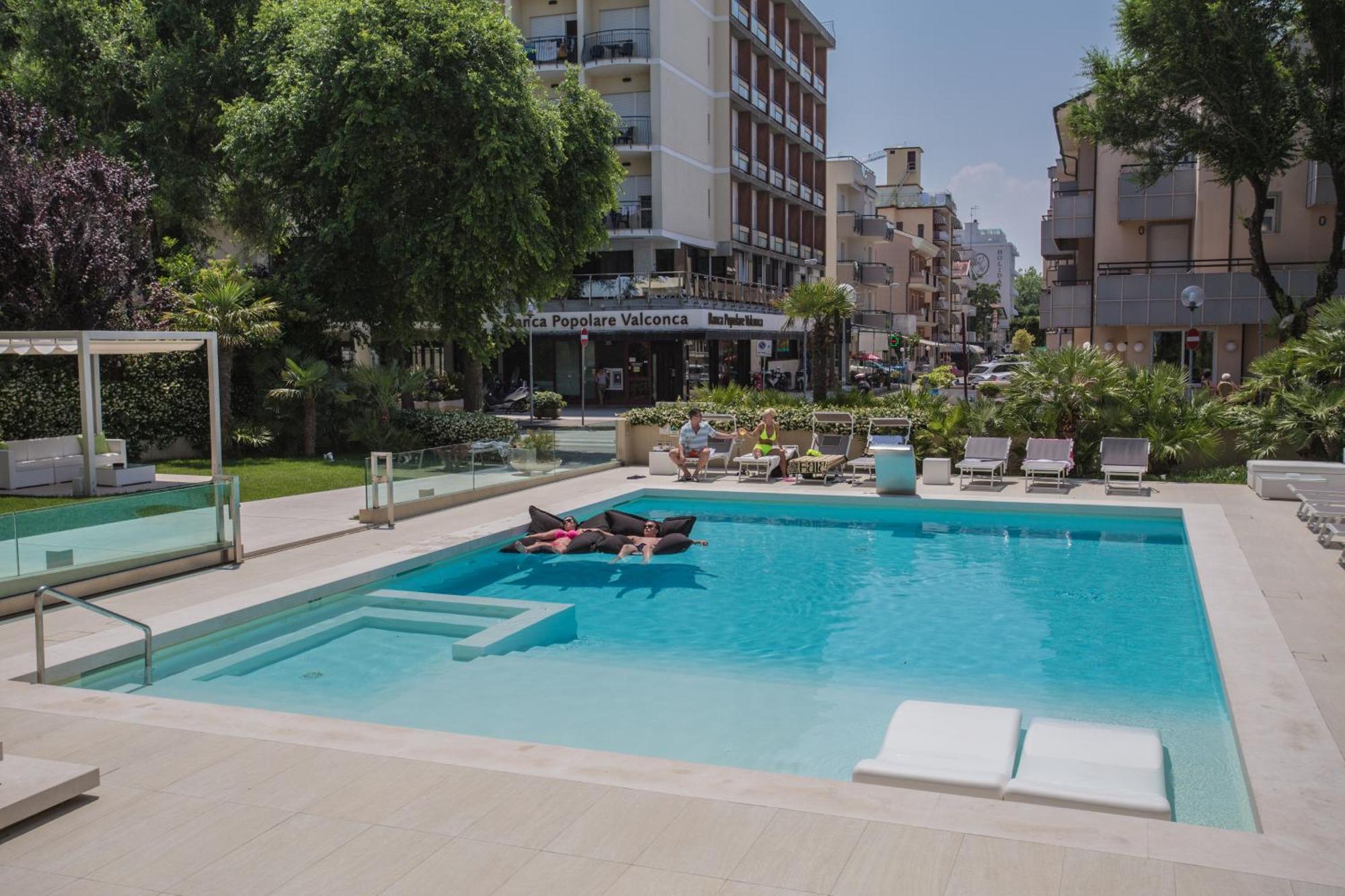 Hotel Beaurivage Cattolica Exterior photo