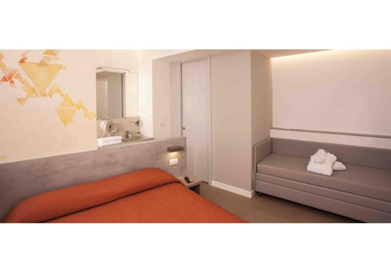 Hotel Beaurivage Cattolica Exterior photo