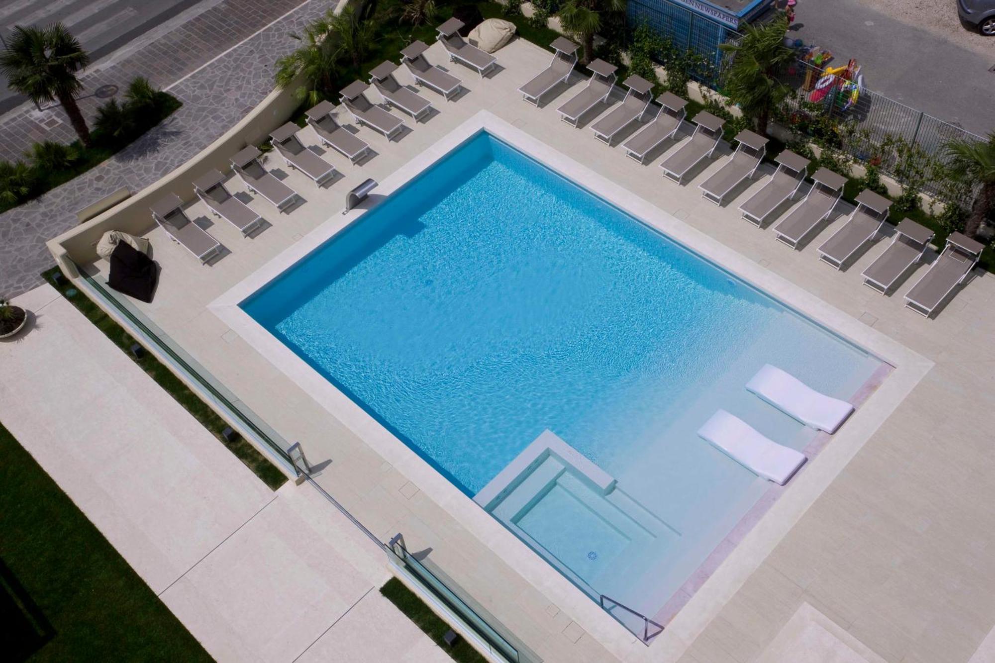 Hotel Beaurivage Cattolica Exterior photo